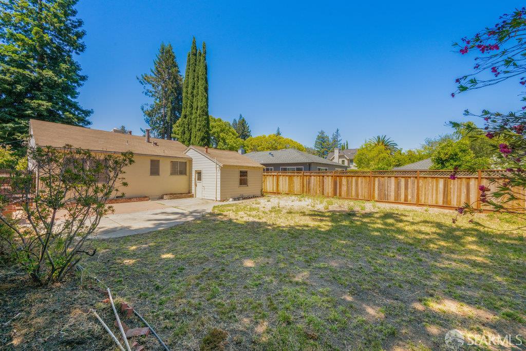 Detail Gallery Image 41 of 99 For 1304 Orange Ave, Menlo Park,  CA 94025 - 2 Beds | 1 Baths