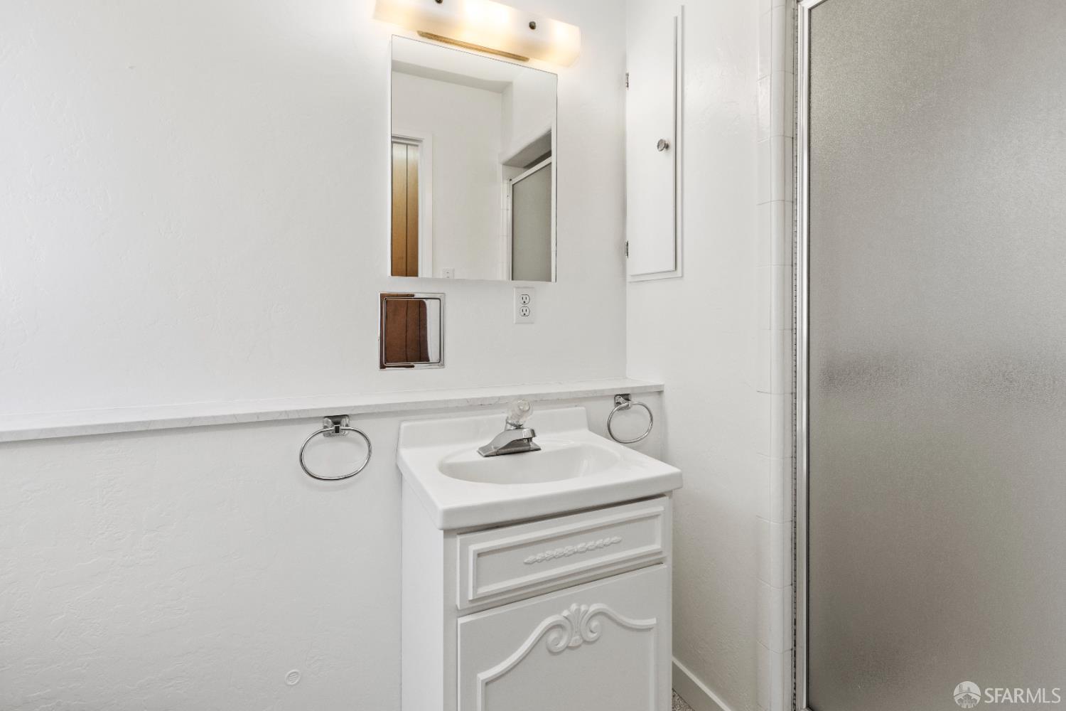 Detail Gallery Image 31 of 93 For 369 Princeton St, San Francisco,  CA 94134 - 4 Beds | 2 Baths