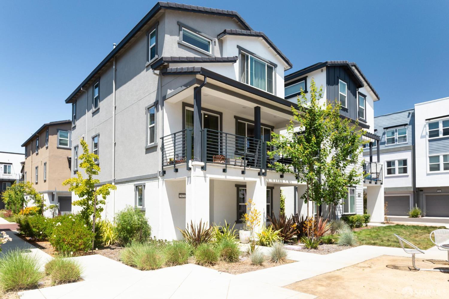 Detail Gallery Image 37 of 37 For 2821 San Jacinto Ln, Alameda,  CA 94501 - 4 Beds | 3/1 Baths