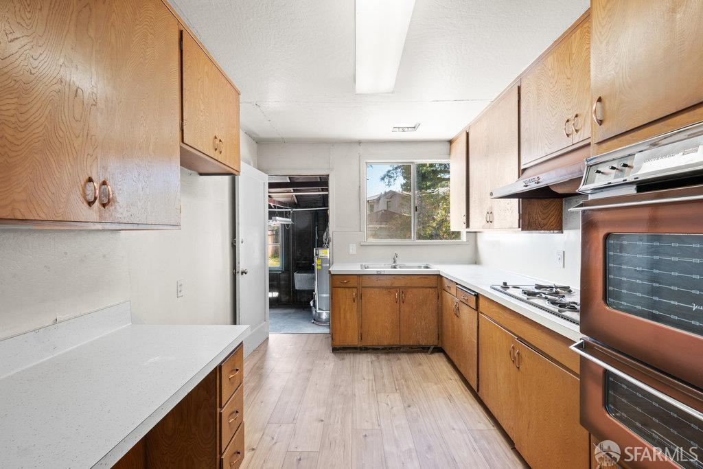 Detail Gallery Image 30 of 99 For 1304 Orange Ave, Menlo Park,  CA 94025 - 2 Beds | 1 Baths
