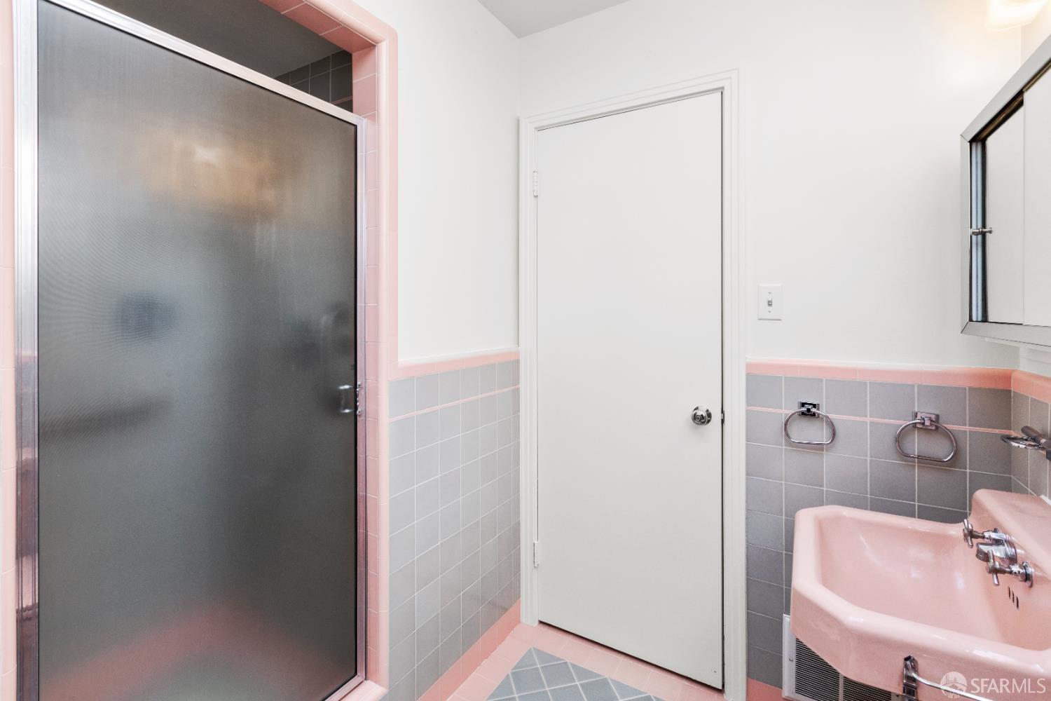 Detail Gallery Image 19 of 93 For 369 Princeton St, San Francisco,  CA 94134 - 4 Beds | 2 Baths