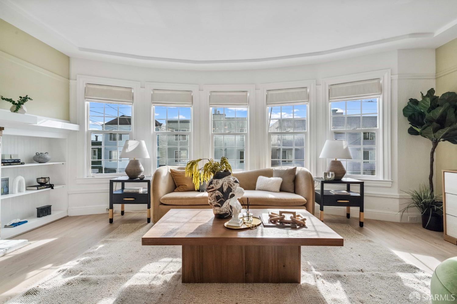 Detail Gallery Image 3 of 54 For 1210 40th Ave, San Francisco,  CA 94122 - 3 Beds | 2/1 Baths