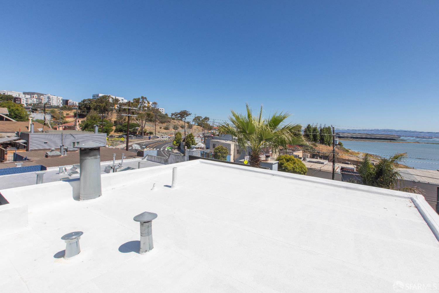 Detail Gallery Image 56 of 98 For 939 Innes Ave, San Francisco,  CA 94124 - 2 Beds | 2 Baths