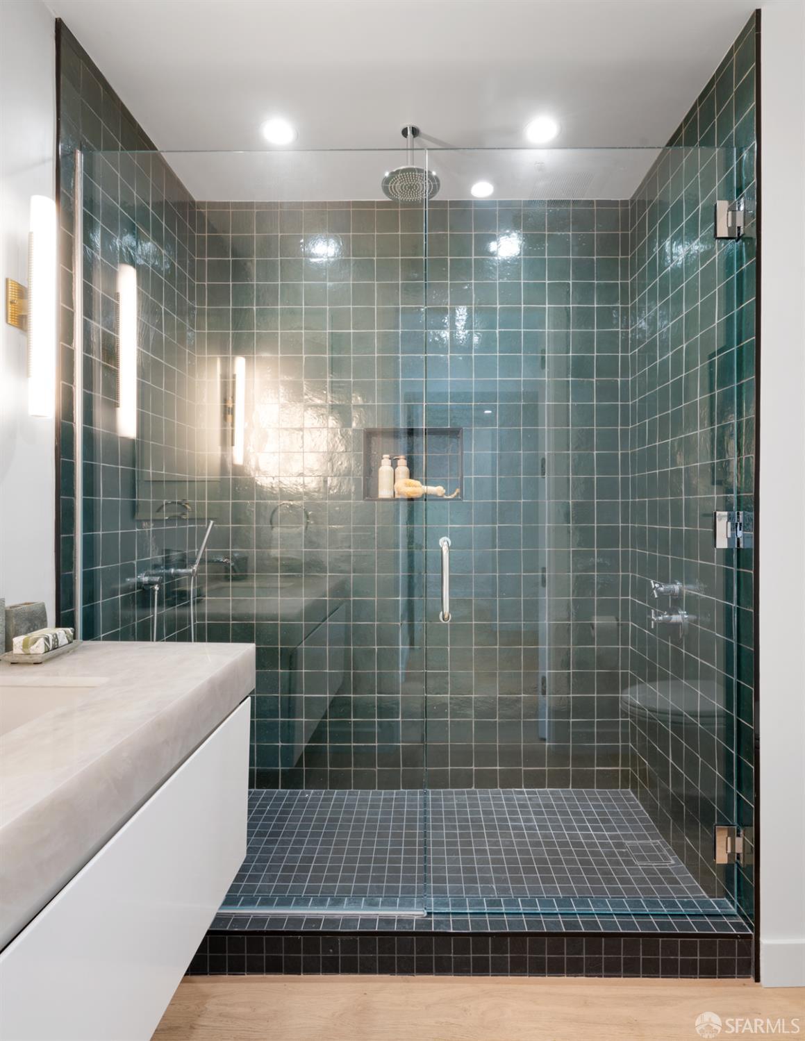 Detail Gallery Image 21 of 39 For 1070 Green St #801,  San Francisco,  CA 94133 - 2 Beds | 2/1 Baths