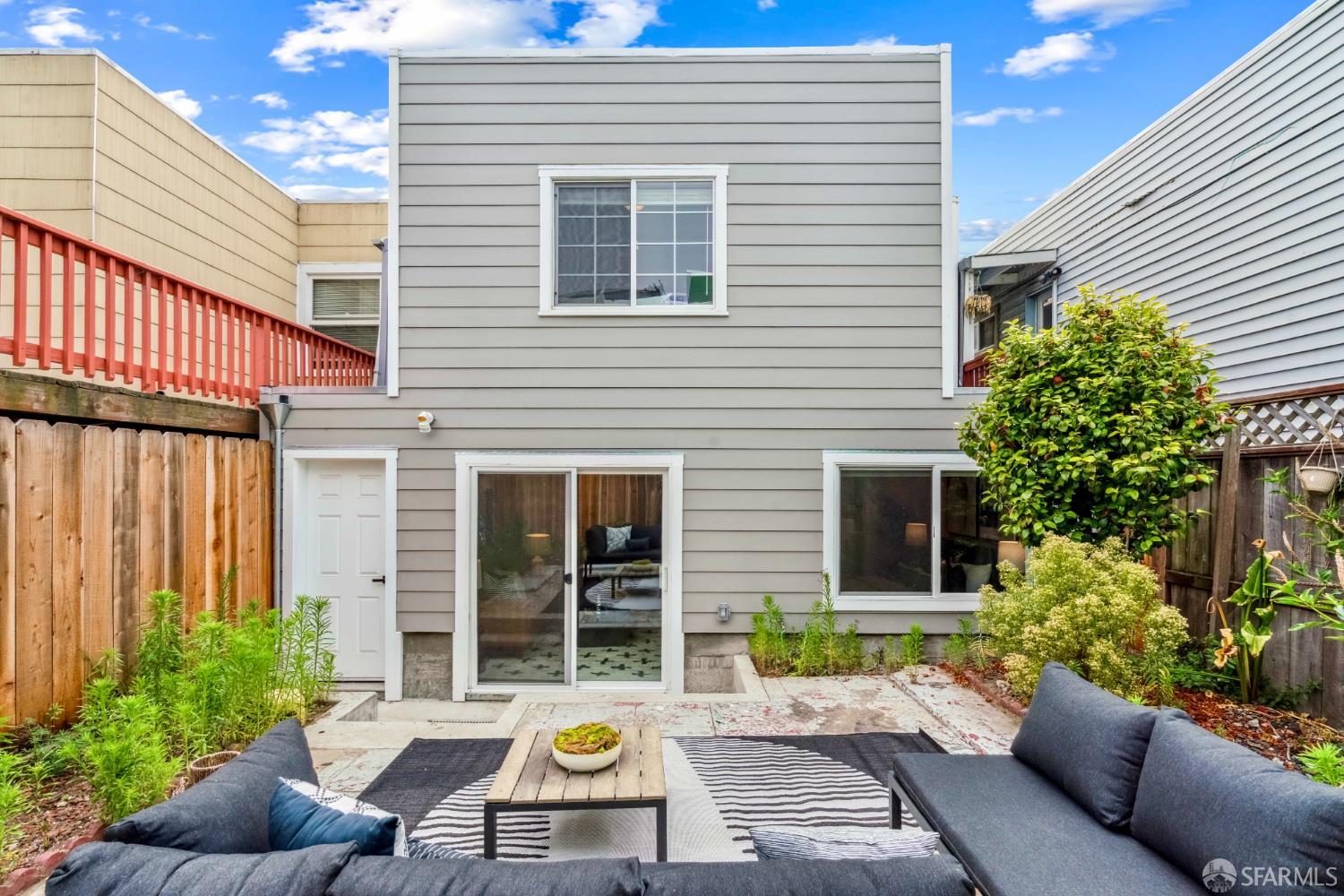 Detail Gallery Image 42 of 54 For 1210 40th Ave, San Francisco,  CA 94122 - 3 Beds | 2/1 Baths