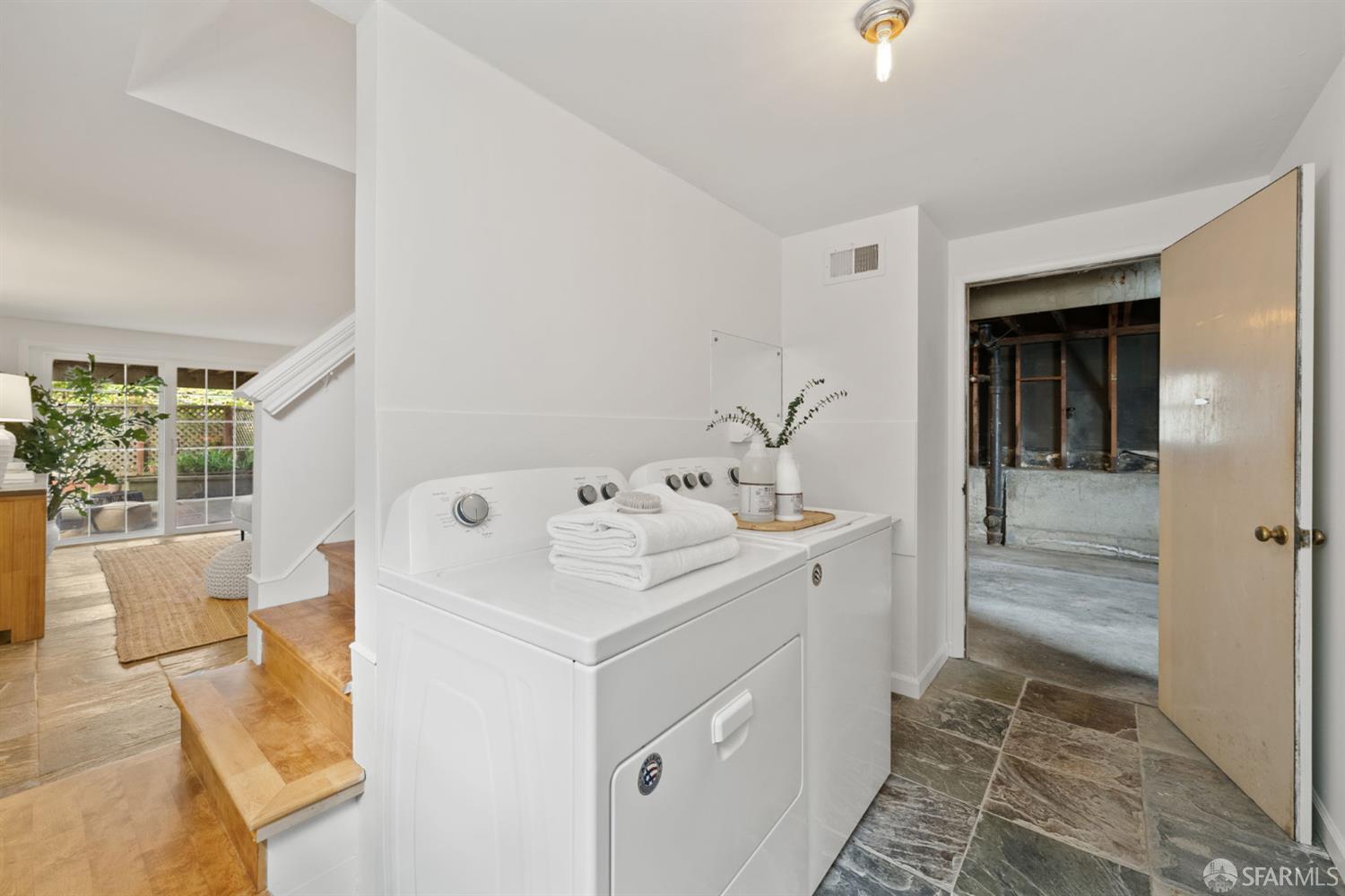 Detail Gallery Image 35 of 54 For 245 Skyline Dr, Daly City,  CA 94015 - 2 Beds | 1 Baths