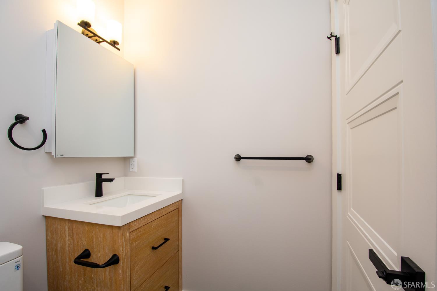 Detail Gallery Image 13 of 21 For 436 20th Ave, San Francisco,  CA 94121 - 2 Beds | 2/1 Baths