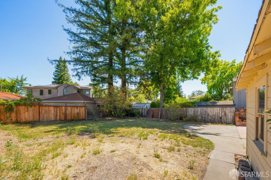 Detail Gallery Image 38 of 99 For 1304 Orange Ave, Menlo Park,  CA 94025 - 2 Beds | 1 Baths