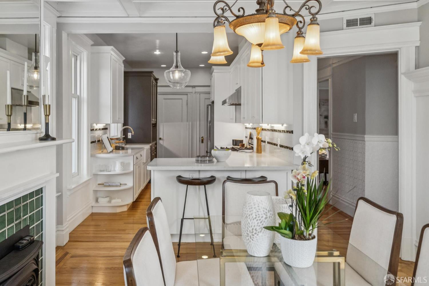 Detail Gallery Image 20 of 67 For 1125 Leavenworth St, San Francisco,  CA 94109 - 4 Beds | 3 Baths