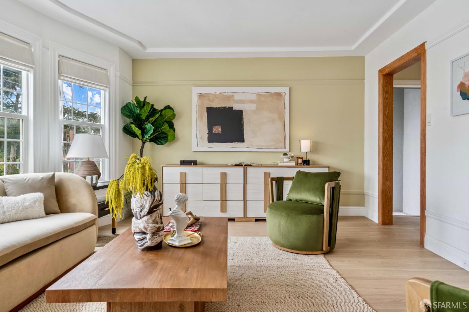 Detail Gallery Image 4 of 54 For 1210 40th Ave, San Francisco,  CA 94122 - 3 Beds | 2/1 Baths