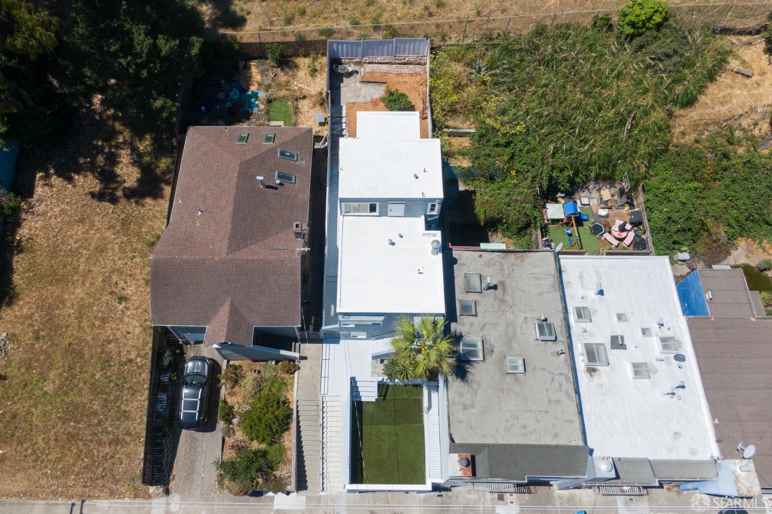 Detail Gallery Image 63 of 98 For 939 Innes Ave, San Francisco,  CA 94124 - 2 Beds | 2 Baths