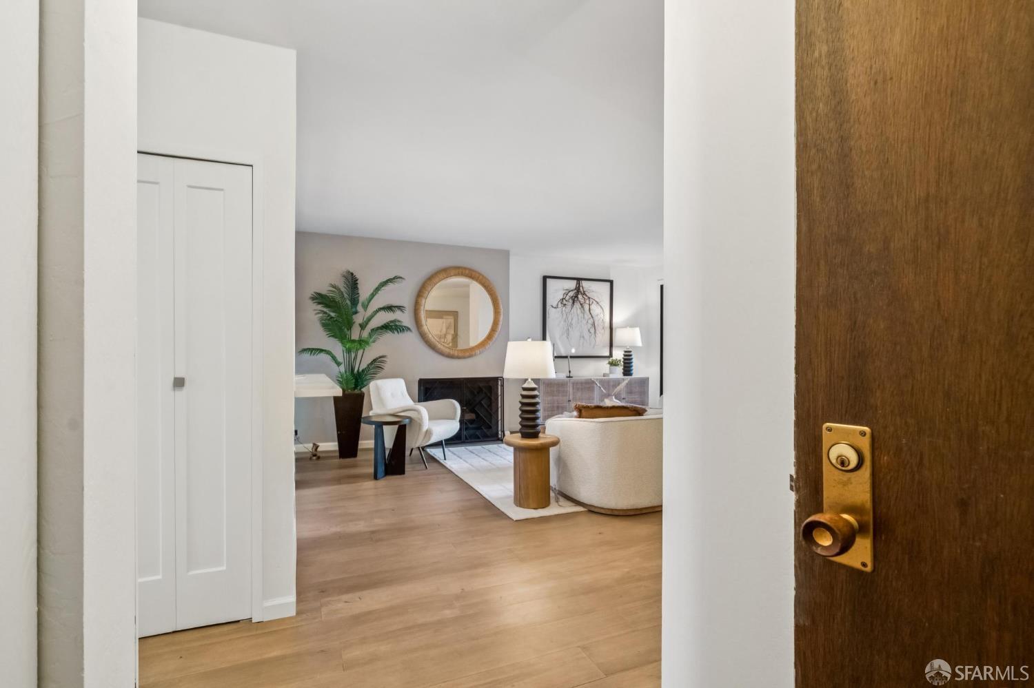 Detail Gallery Image 3 of 42 For 1520 Taylor St #103,  San Francisco,  CA 94133 - 2 Beds | 2 Baths