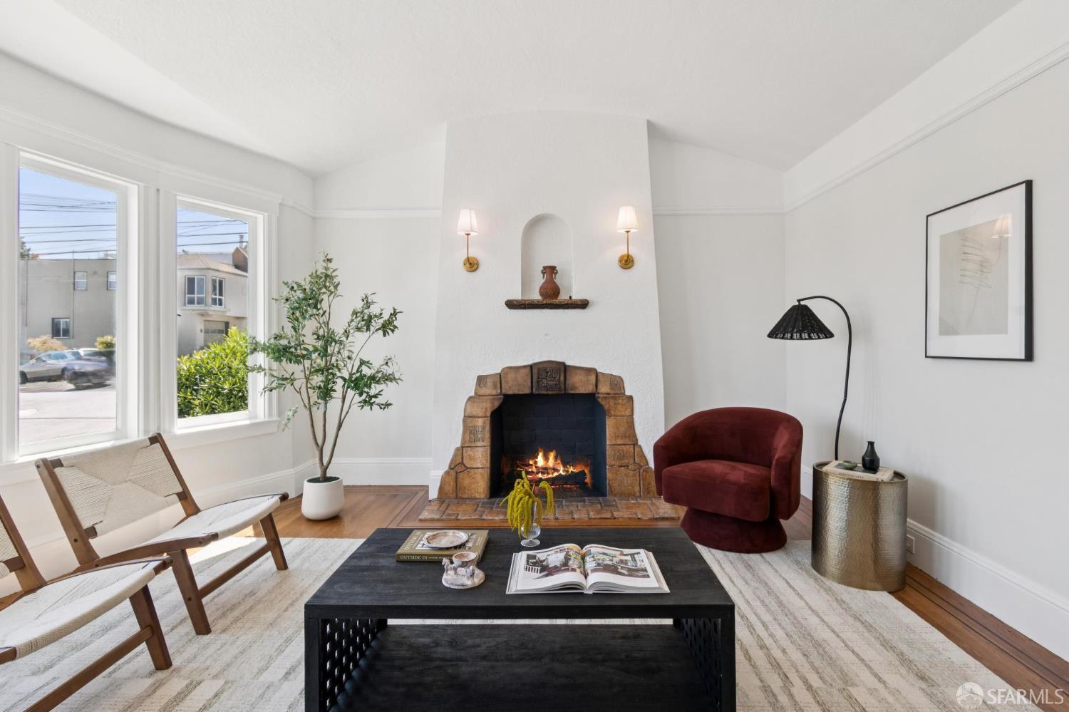 Detail Gallery Image 11 of 83 For 284 Allison St, San Francisco,  CA 94112 - 3 Beds | 2 Baths
