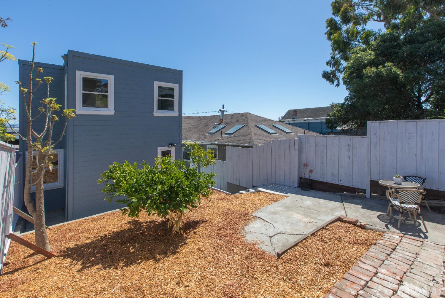 Detail Gallery Image 44 of 98 For 939 Innes Ave, San Francisco,  CA 94124 - 2 Beds | 2 Baths