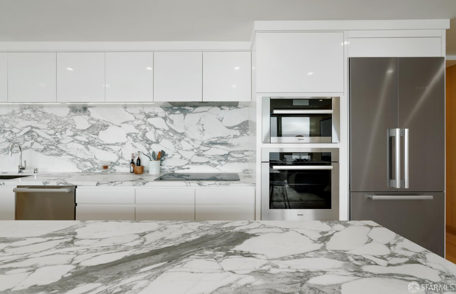 Detail Gallery Image 14 of 39 For 1070 Green St #801,  San Francisco,  CA 94133 - 2 Beds | 2/1 Baths