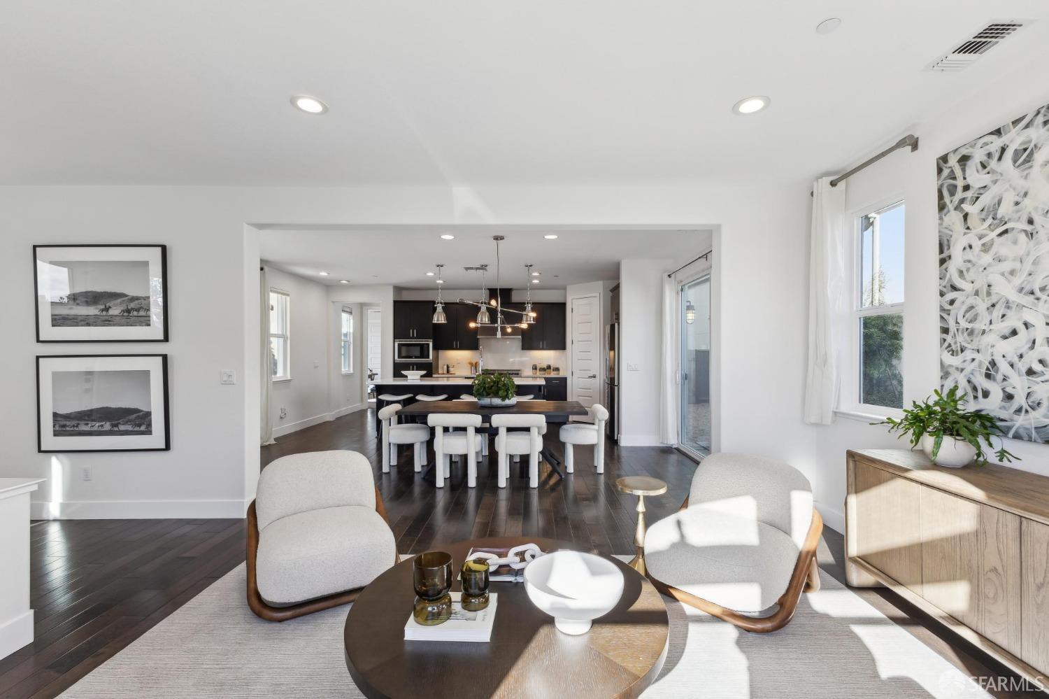 Detail Gallery Image 4 of 52 For 2768 Bette St, Alameda,  CA 94501 - 4 Beds | 3/1 Baths