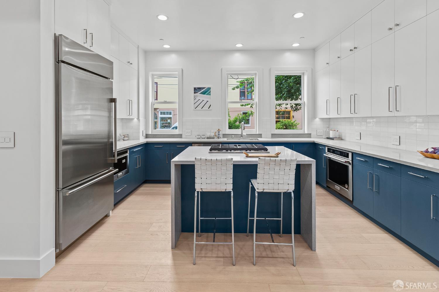 Photo #12: 425056246 Listing: Photo #12