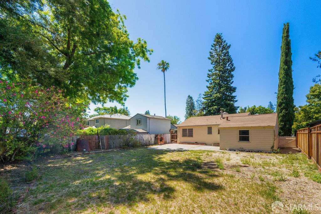 Detail Gallery Image 43 of 99 For 1304 Orange Ave, Menlo Park,  CA 94025 - 2 Beds | 1 Baths