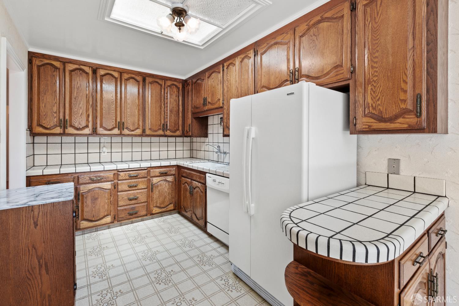 Detail Gallery Image 16 of 93 For 369 Princeton St, San Francisco,  CA 94134 - 4 Beds | 2 Baths