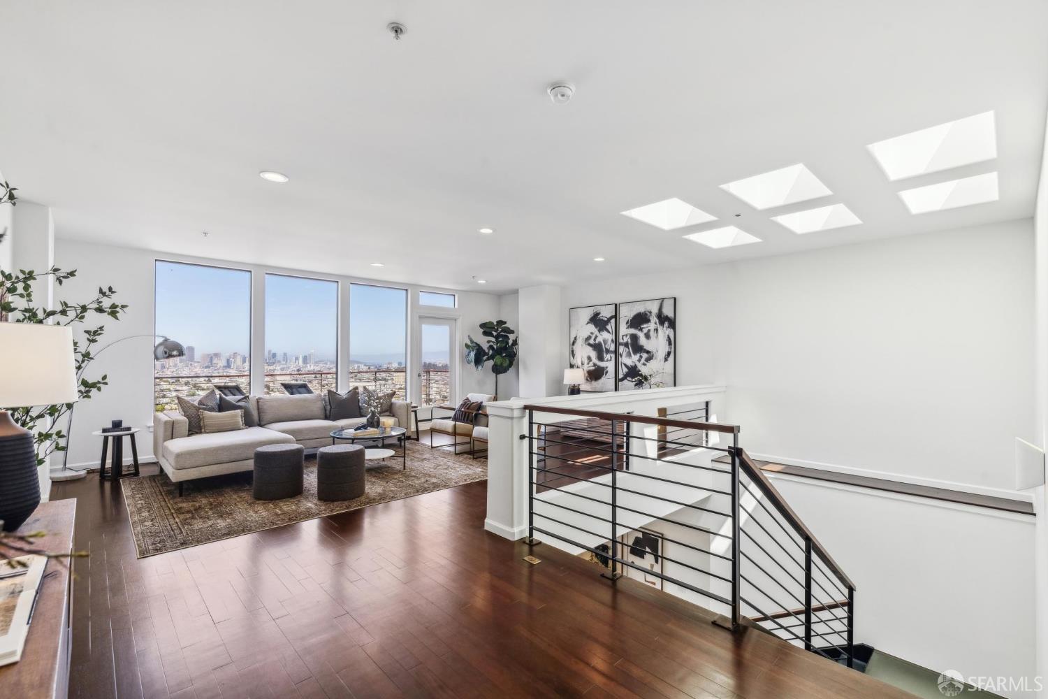 Detail Gallery Image 16 of 62 For 39 Miguel St, San Francisco,  CA 94131 - 4 Beds | 3/2 Baths