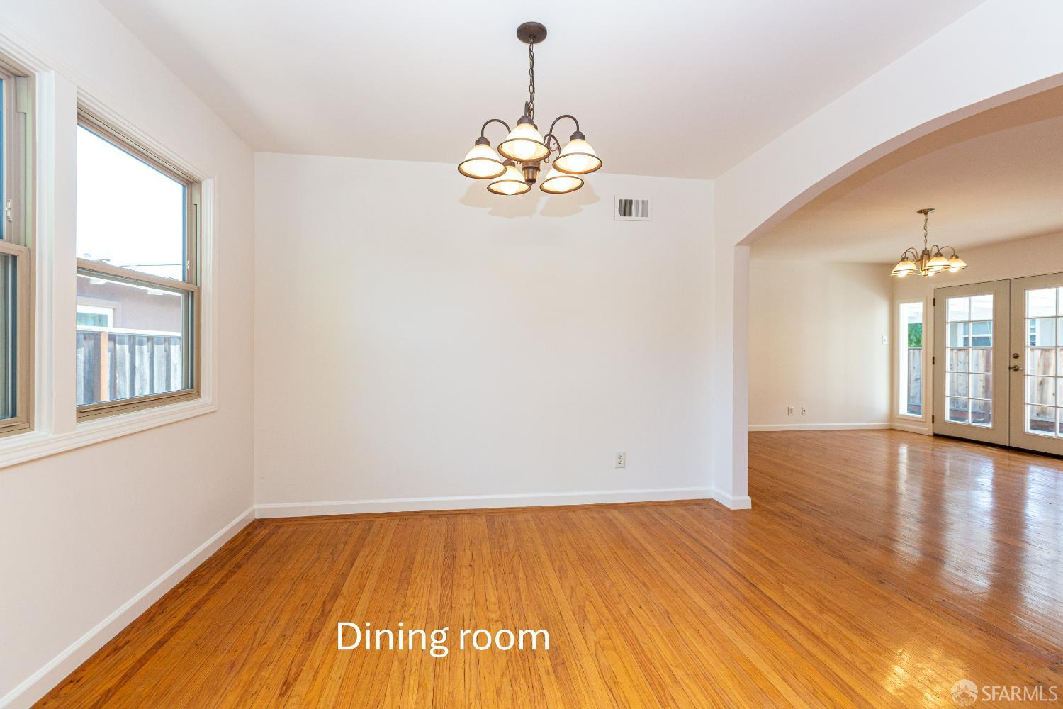 Detail Gallery Image 7 of 26 For 720 Santa Paula Ave, Sunnyvale,  CA 94085 - 3 Beds | 1/1 Baths