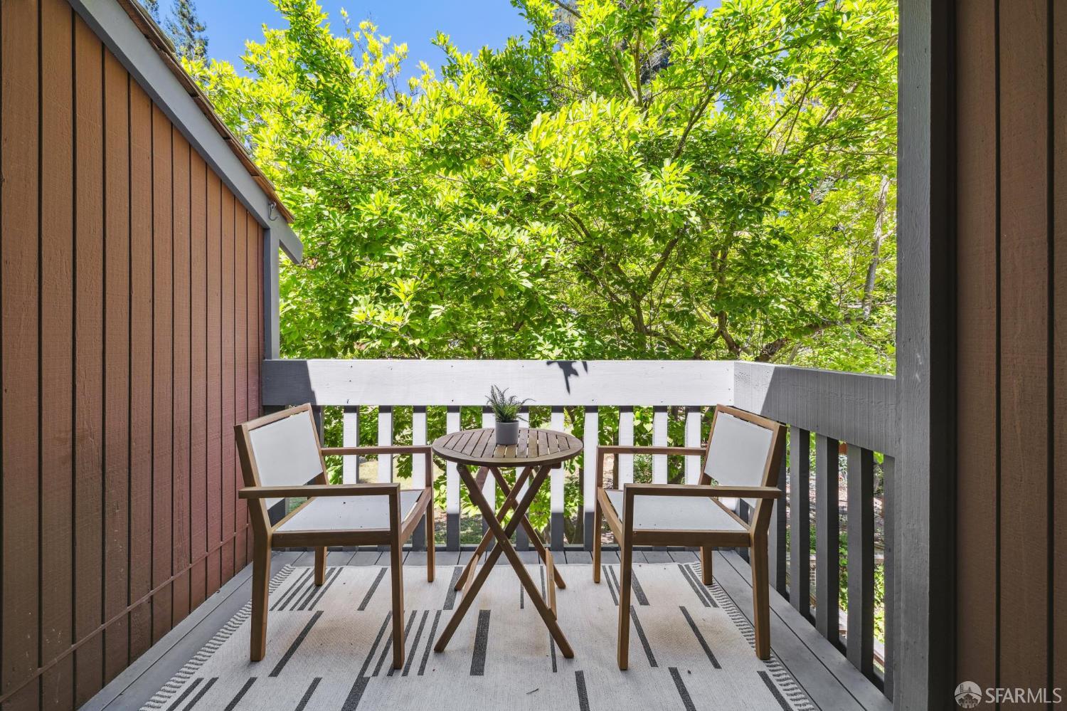 Detail Gallery Image 6 of 32 For 229 Cypress Point Dr, Mountain View,  CA 94043 - 2 Beds | 1/1 Baths