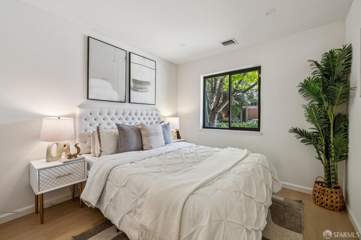 Detail Gallery Image 23 of 32 For 229 Cypress Point Dr, Mountain View,  CA 94043 - 2 Beds | 1/1 Baths