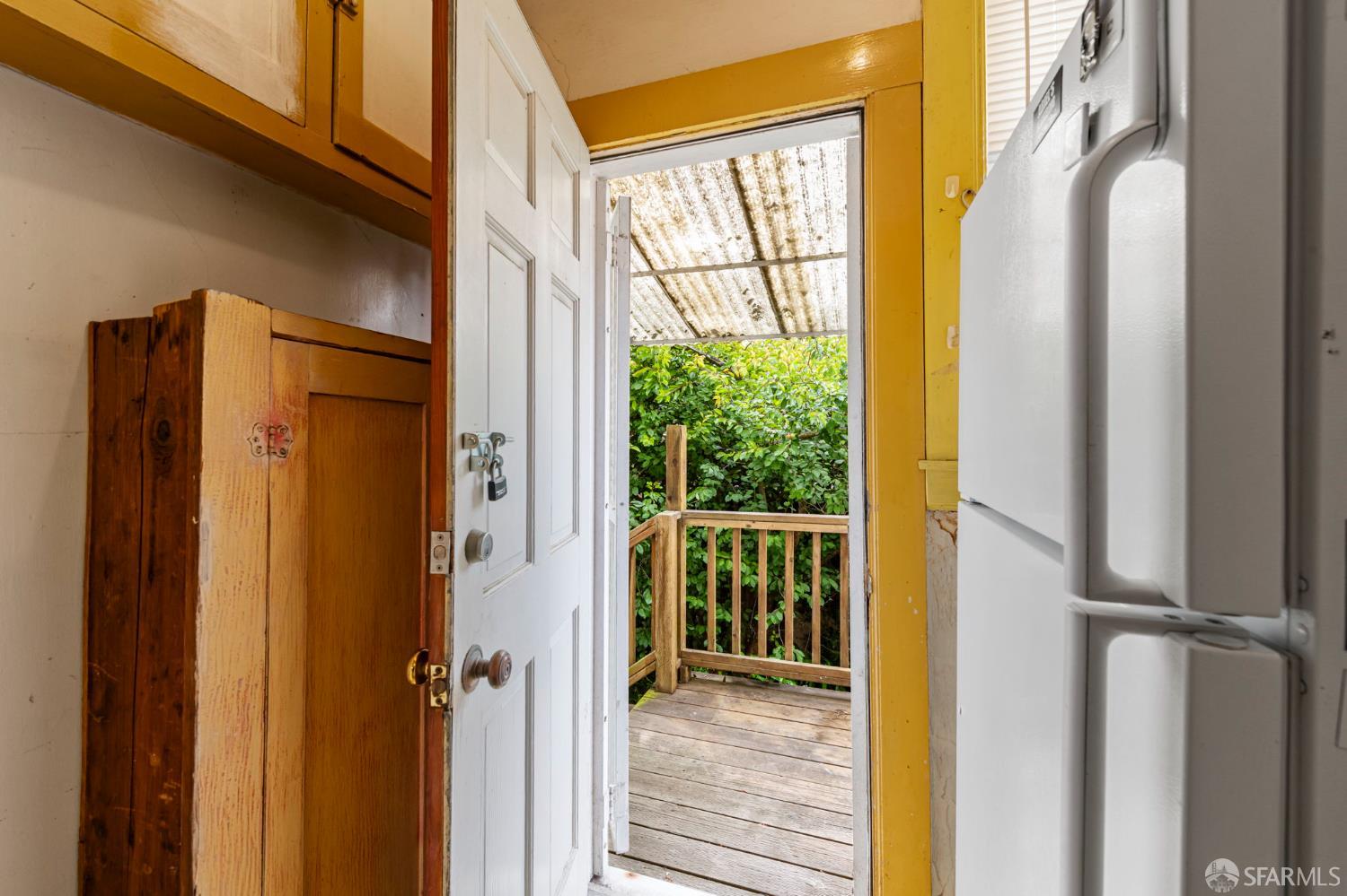 Detail Gallery Image 20 of 28 For 715 Prague St, San Francisco,  CA 94112 - 2 Beds | 1 Baths
