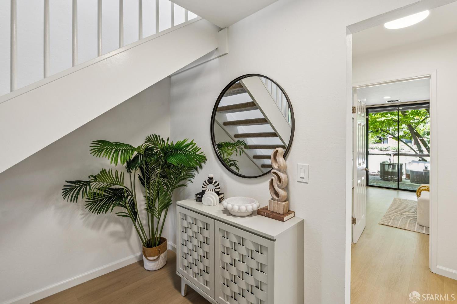 Detail Gallery Image 13 of 32 For 229 Cypress Point Dr, Mountain View,  CA 94043 - 2 Beds | 1/1 Baths