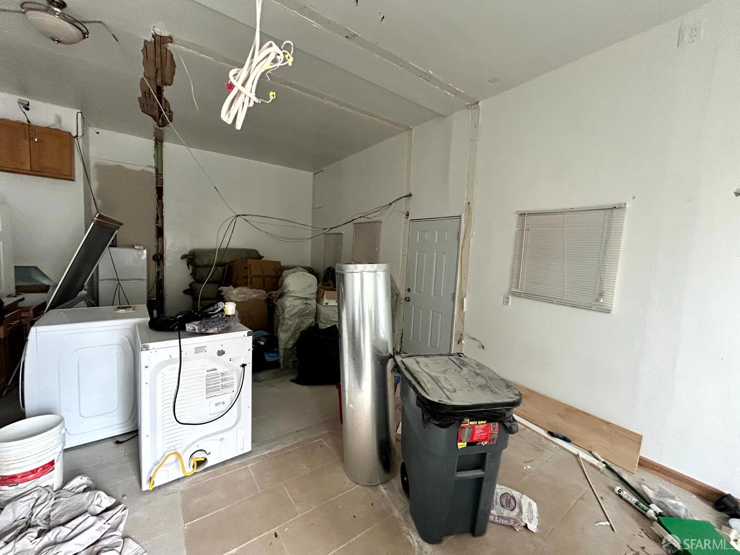 Detail Gallery Image 8 of 13 For 1444 Silver Ave, San Francisco,  CA 94134 - – Beds | – Baths