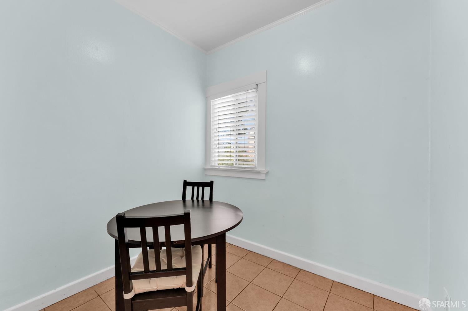 Detail Gallery Image 8 of 21 For 980 Holloway Ave, San Francisco,  CA 94132 - 2 Beds | 1 Baths