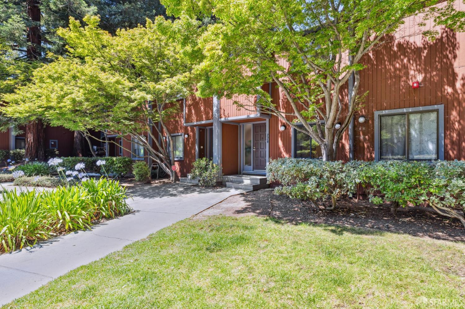 Detail Gallery Image 31 of 32 For 229 Cypress Point Dr, Mountain View,  CA 94043 - 2 Beds | 1/1 Baths