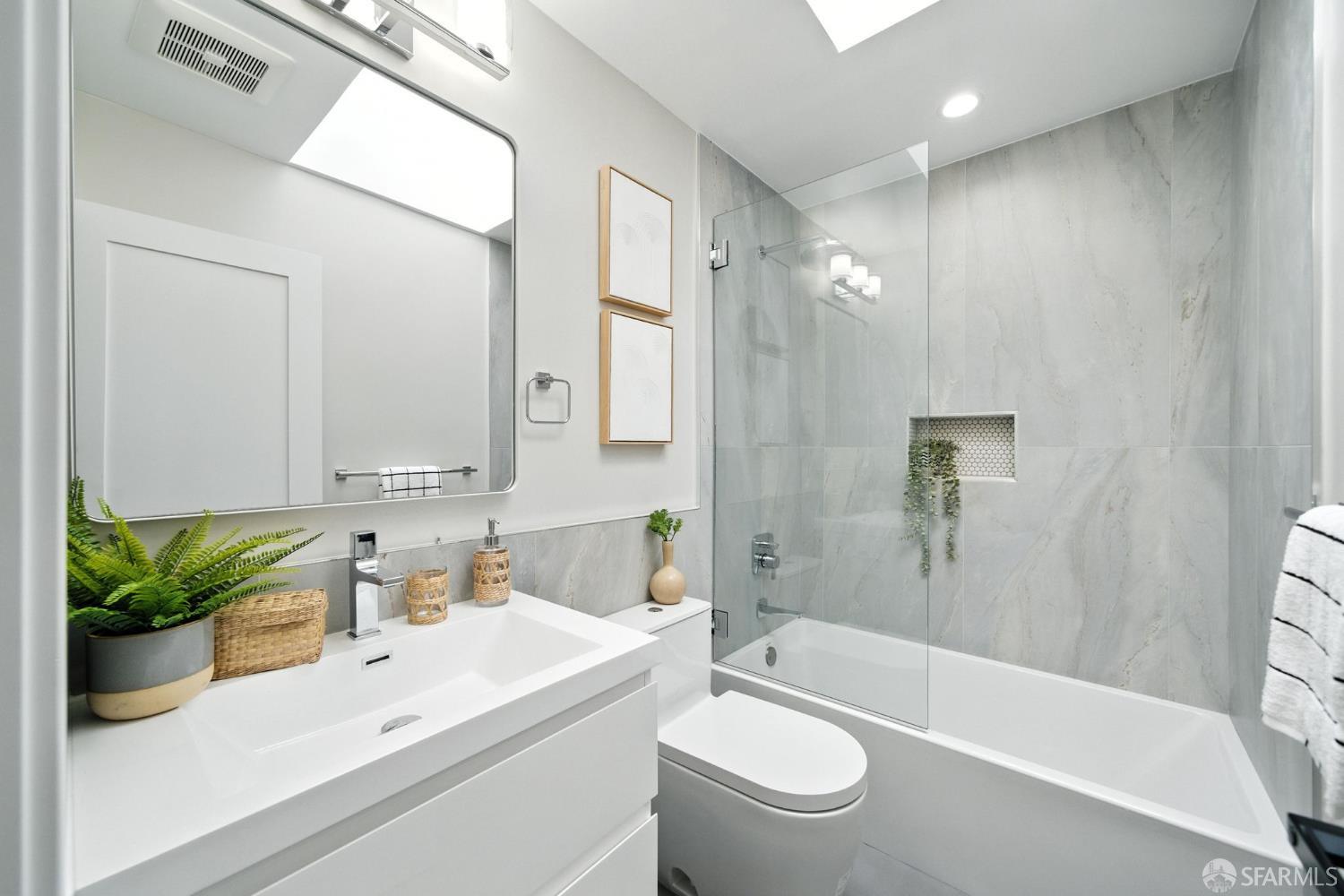 Detail Gallery Image 17 of 34 For 961 Teresita Blvd, San Francisco,  CA 94127 - 3 Beds | 3 Baths
