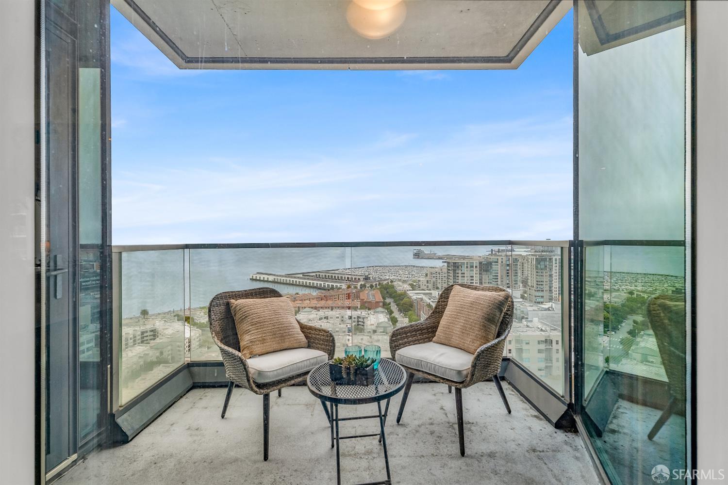 Detail Gallery Image 52 of 84 For 425 1st St #1902,  San Francisco,  CA 94105 - 2 Beds | 2 Baths