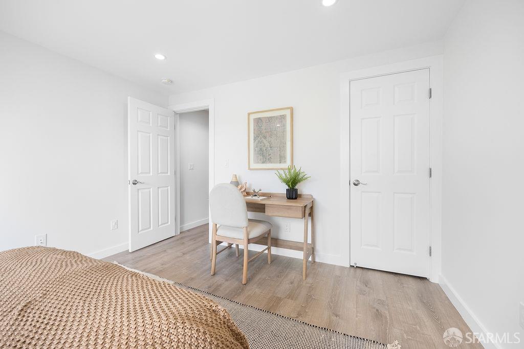 Detail Gallery Image 25 of 44 For 682 London St, San Francisco,  CA 94112 - 3 Beds | 2 Baths