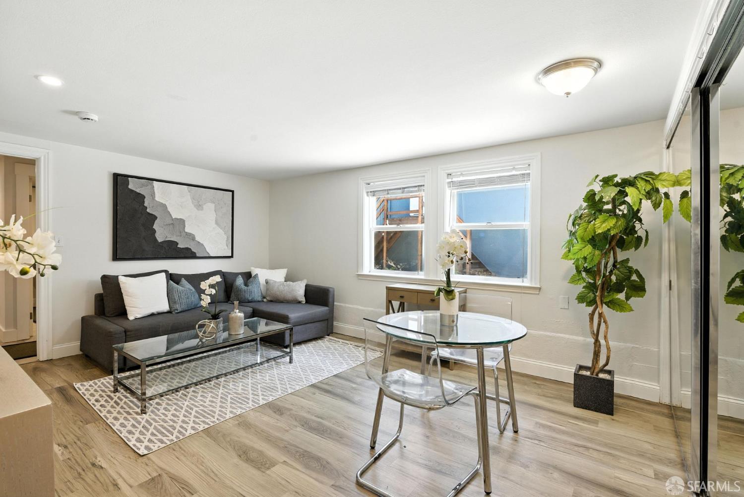 Detail Gallery Image 23 of 40 For 170 Eastwood Dr, San Francisco,  CA 94112 - 5 Beds | 3/1 Baths