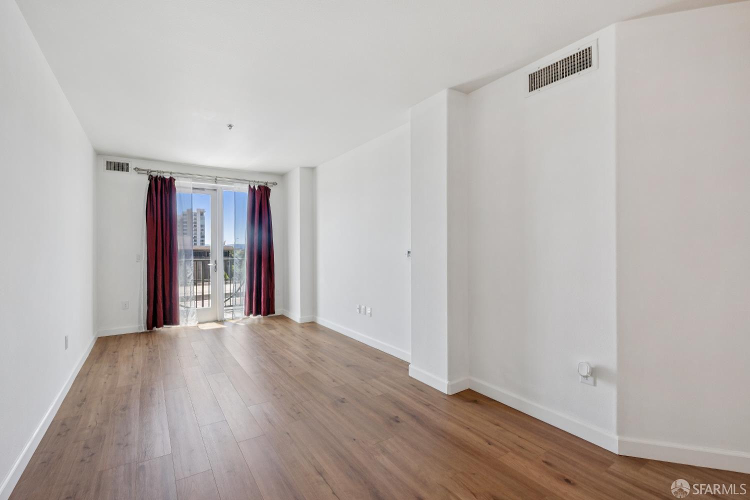 Detail Gallery Image 12 of 53 For 423 7th St #303,  Oakland,  CA 94607 - 2 Beds | 1 Baths