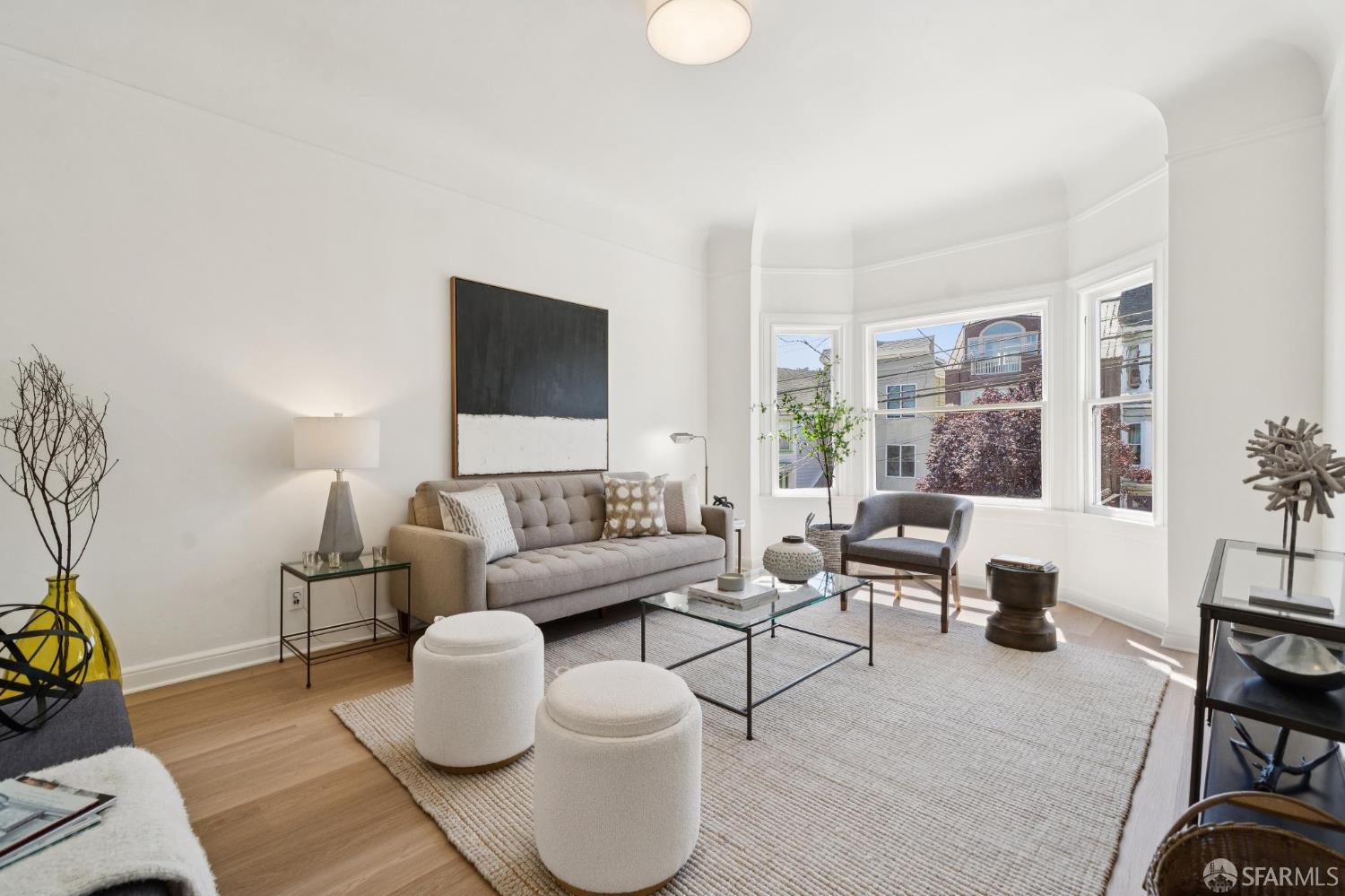 Detail Gallery Image 2 of 22 For 1063 Sanchez St, San Francisco,  CA 94114 - – Beds | – Baths