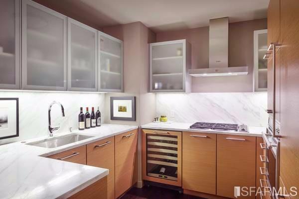 Detail Gallery Image 2 of 8 For 301 Mission St 45f,  San Francisco,  CA 94105 - 2 Beds | 2 Baths