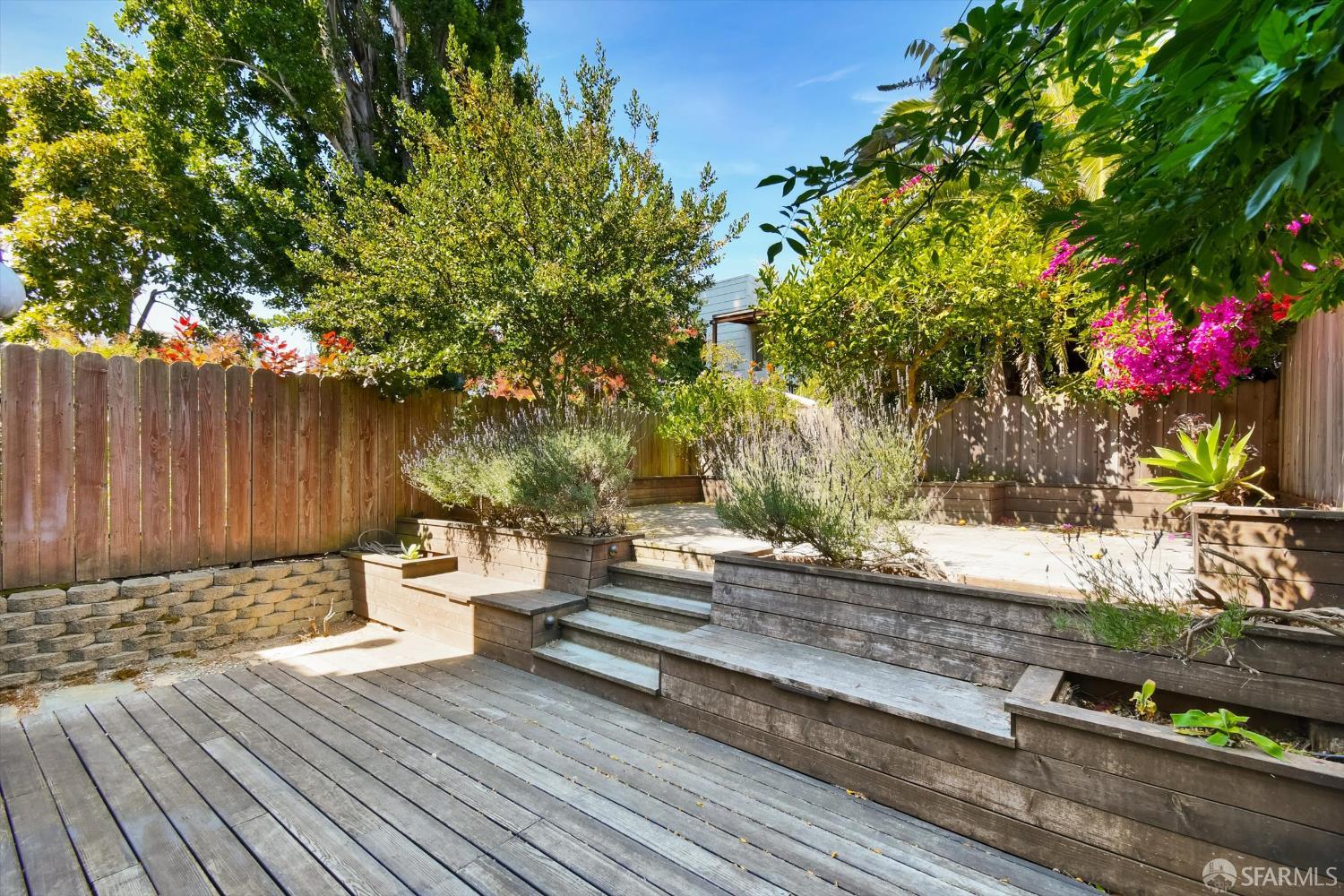 Detail Gallery Image 50 of 55 For 1258 York St, San Francisco,  CA 94110 - 3 Beds | 2/1 Baths