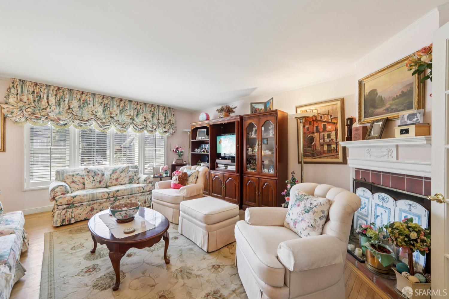 Detail Gallery Image 10 of 41 For 888 Portola Dr, San Francisco,  CA 94127 - 3 Beds | 2 Baths