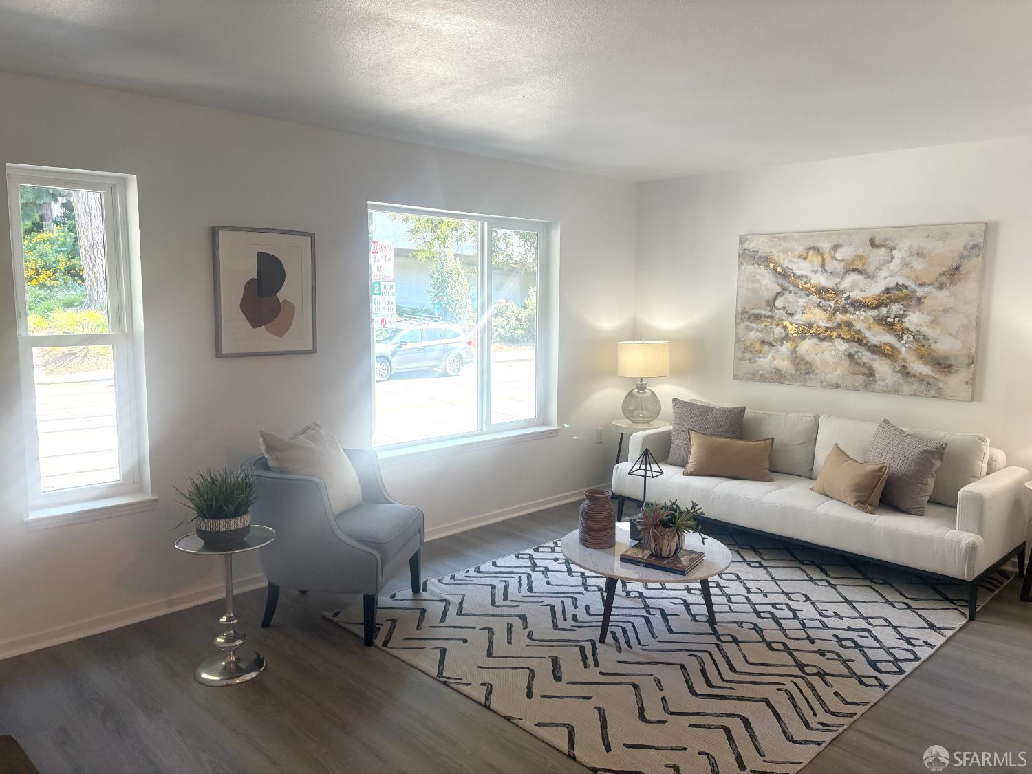 Detail Gallery Image 5 of 27 For 450 Carl St, San Francisco,  CA 94117 - 2 Beds | 2 Baths
