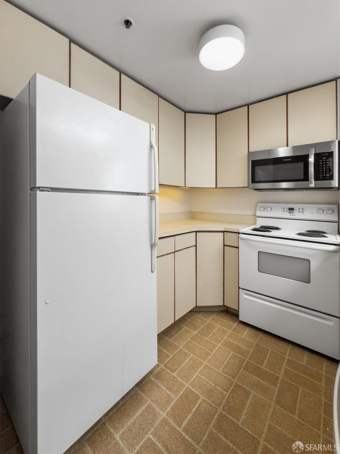 Detail Gallery Image 12 of 42 For 601 Van Ness Ave #71,  San Francisco,  CA 94102 - 2 Beds | 2 Baths