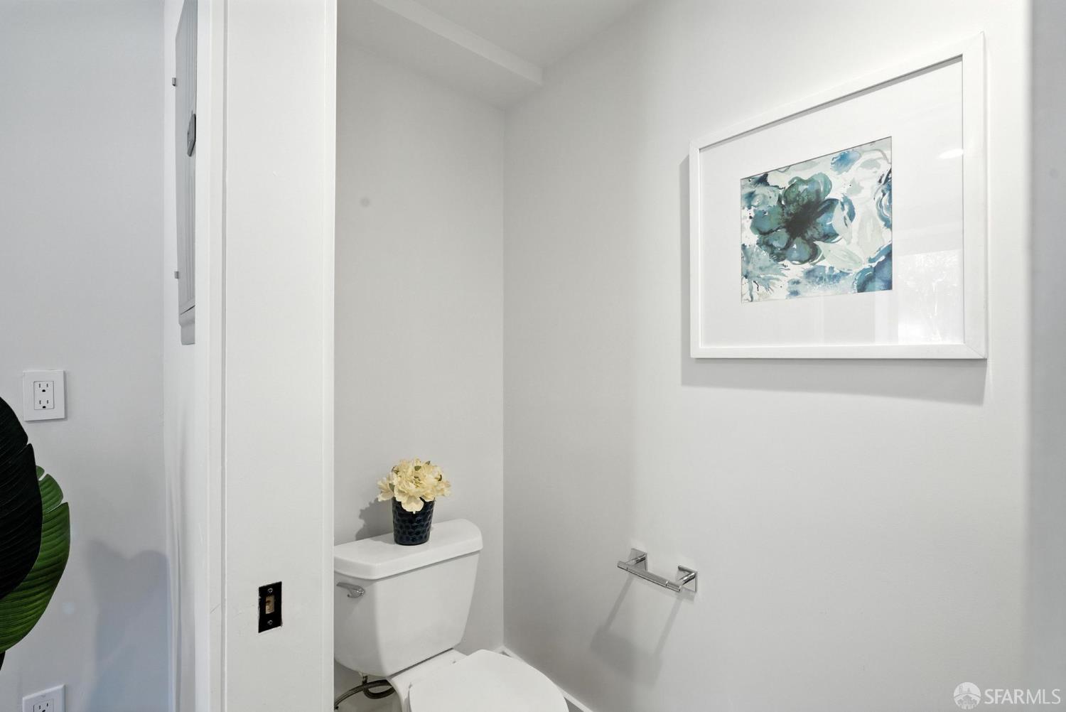Detail Gallery Image 22 of 40 For 170 Eastwood Dr, San Francisco,  CA 94112 - 5 Beds | 3/1 Baths
