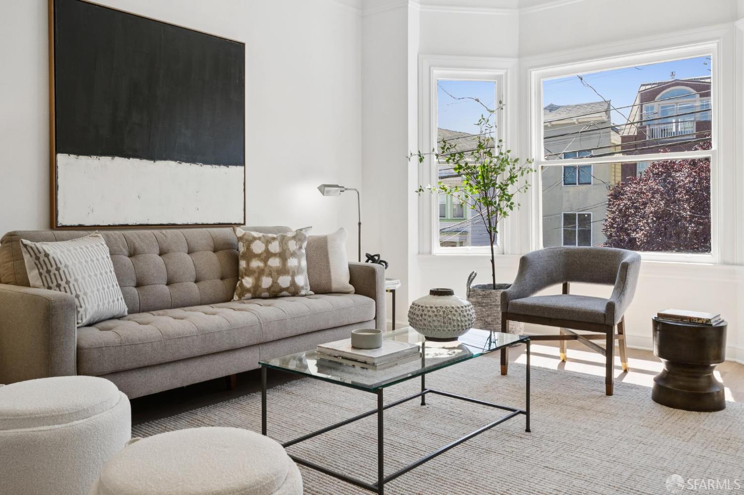 Detail Gallery Image 3 of 22 For 1063 Sanchez St, San Francisco,  CA 94114 - – Beds | – Baths