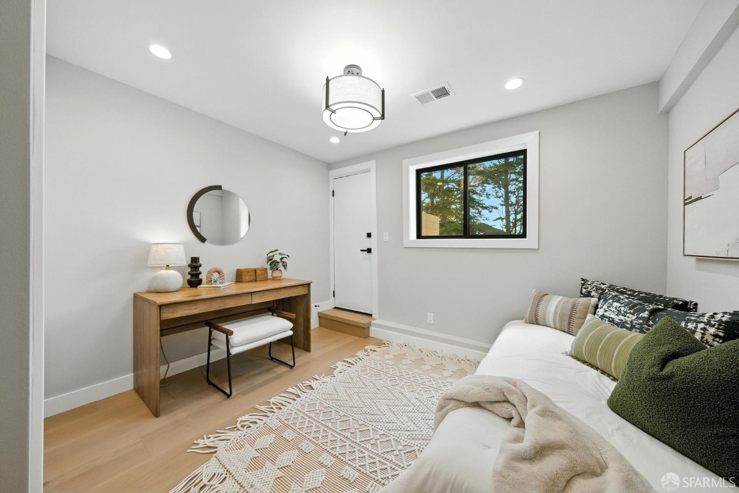 Detail Gallery Image 19 of 34 For 961 Teresita Blvd, San Francisco,  CA 94127 - 3 Beds | 3 Baths