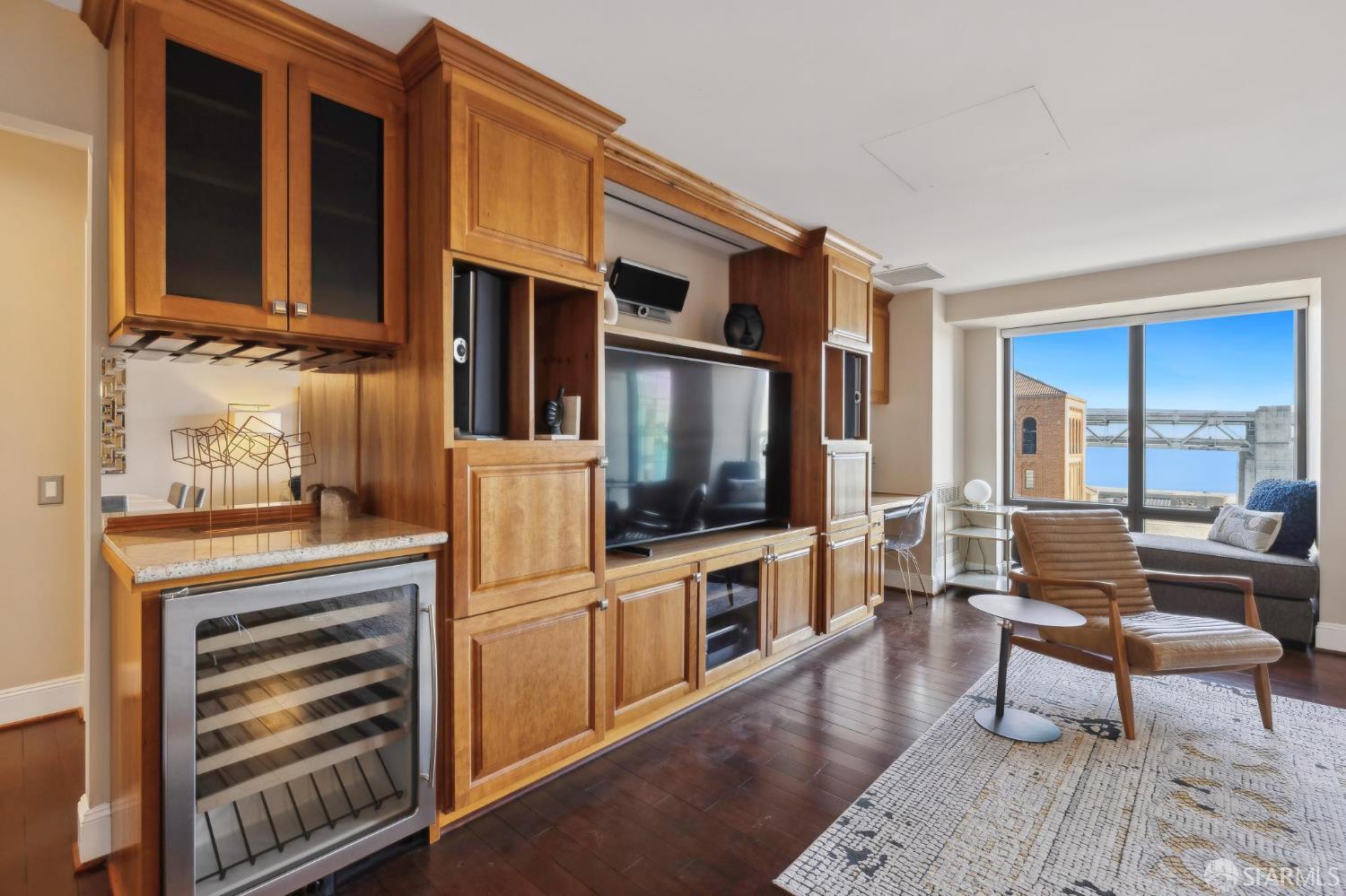 Detail Gallery Image 7 of 55 For 75 Folsom St #1200,  San Francisco,  CA 94105 - 1 Beds | 1 Baths
