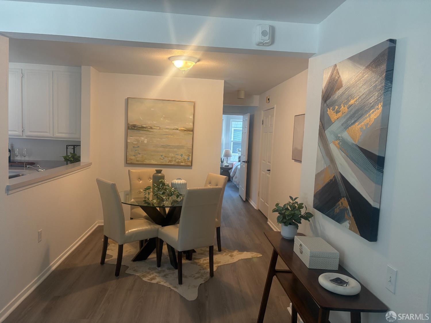 Detail Gallery Image 7 of 27 For 450 Carl St, San Francisco,  CA 94117 - 2 Beds | 2 Baths