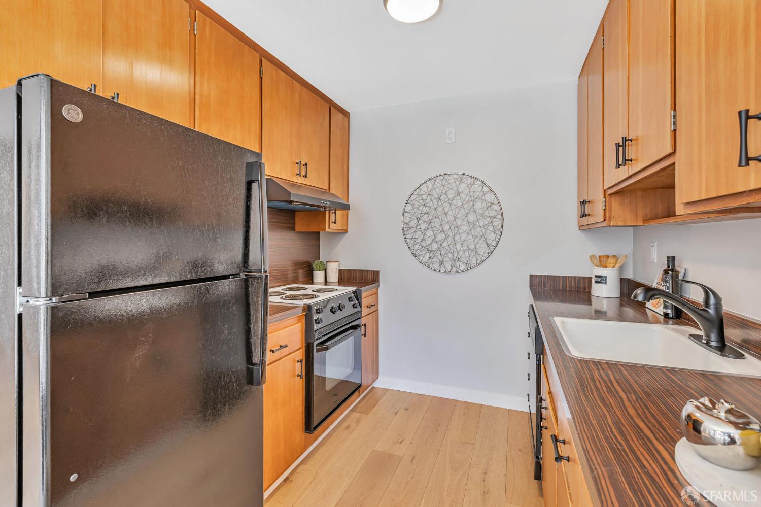Detail Gallery Image 9 of 31 For 1734 Bay St #103,  San Francisco,  CA 94123 - 1 Beds | 1 Baths