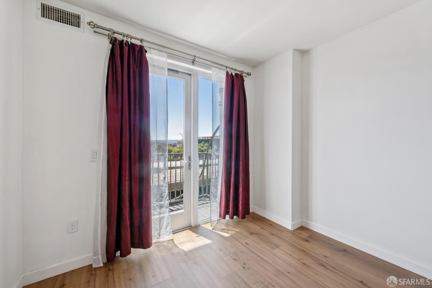 Detail Gallery Image 13 of 53 For 423 7th St #303,  Oakland,  CA 94607 - 2 Beds | 1 Baths